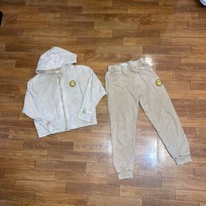 Jessica Simpson Sweatsuit